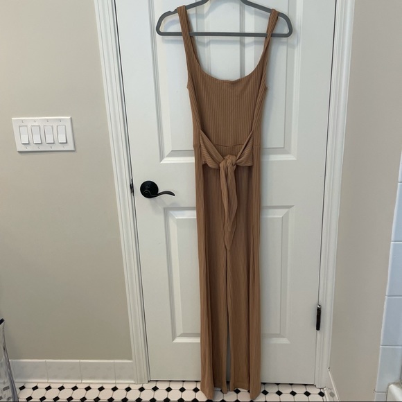 Reformation Kazu Jumpsuit - Picture 6 of 9